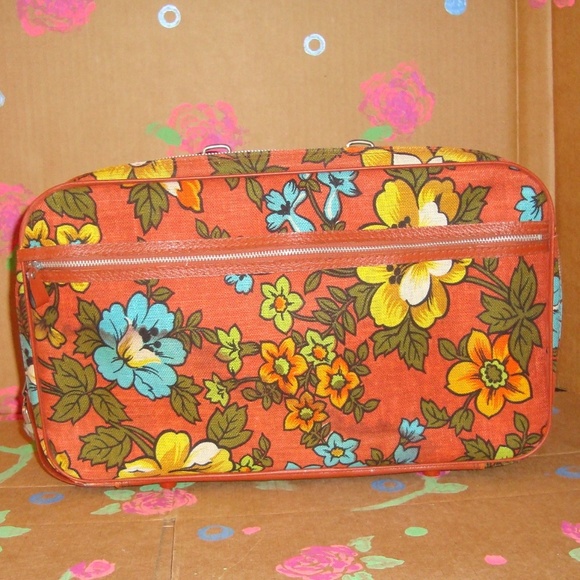 Bantam Handbags - VINTAGE BANTAM FLOWER POWER 1960'S SUITCASE
